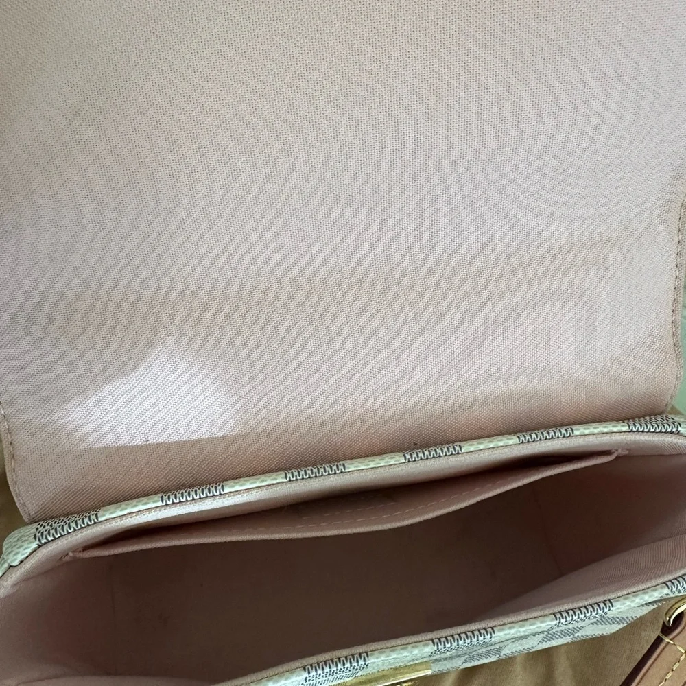 Louis Vuitton Damier Azur Croisette - Picture 12 of 15